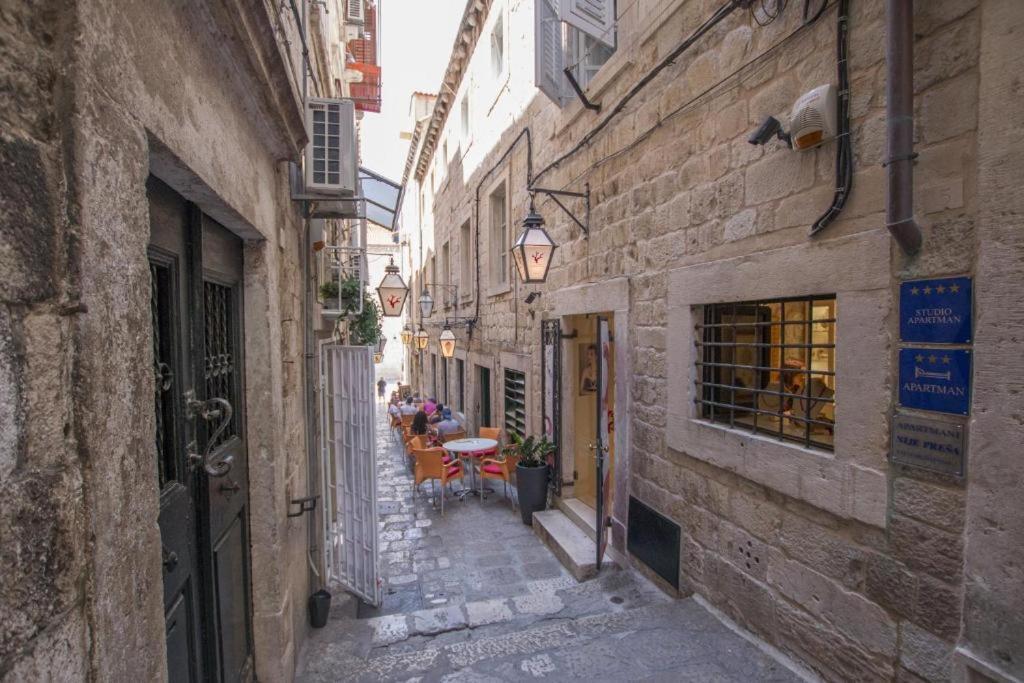 Nije Presa Apartment 2 Dubrovnik Buitenkant foto
